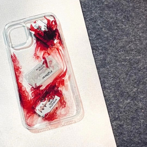 hm-24 bloody blade phone case